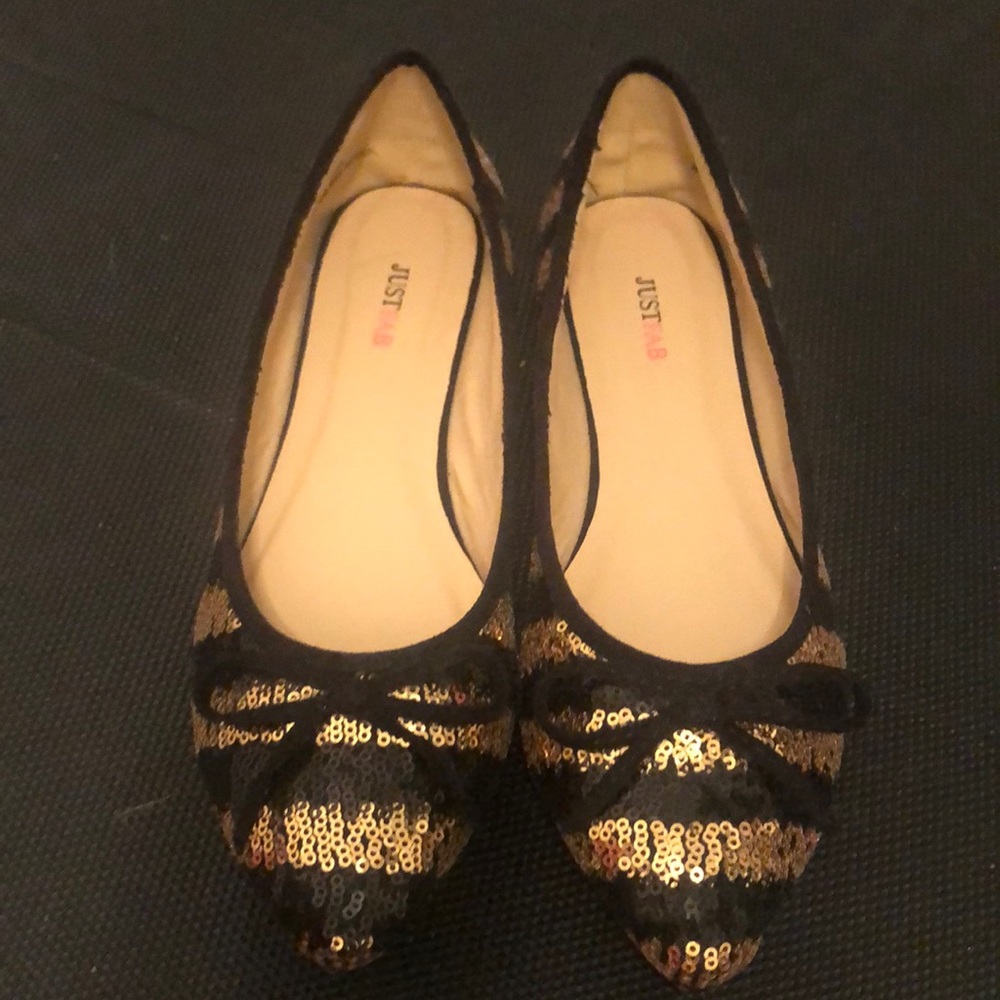 Women’s sz 7.5 JustFab sequined flats